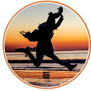 Schuhe vor einem See rund PNG